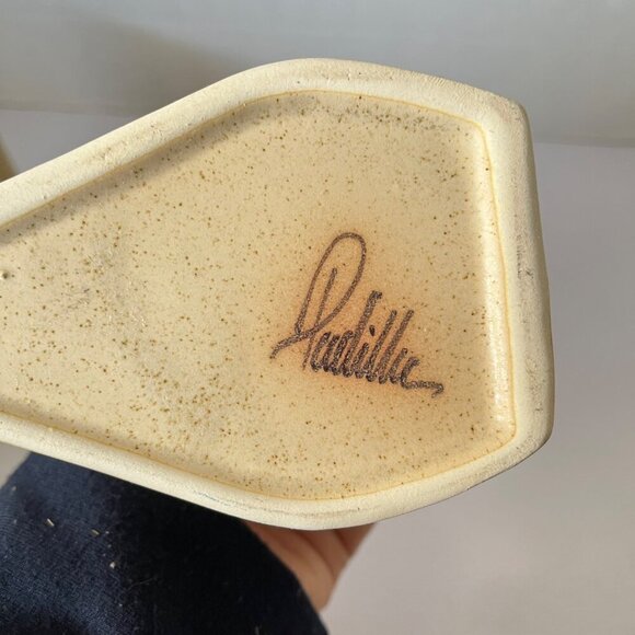 4 Padilla Pottery Stacking Coffee Mugs Stone Color  With Sea Shell Design Signed - Picture 5 of 5